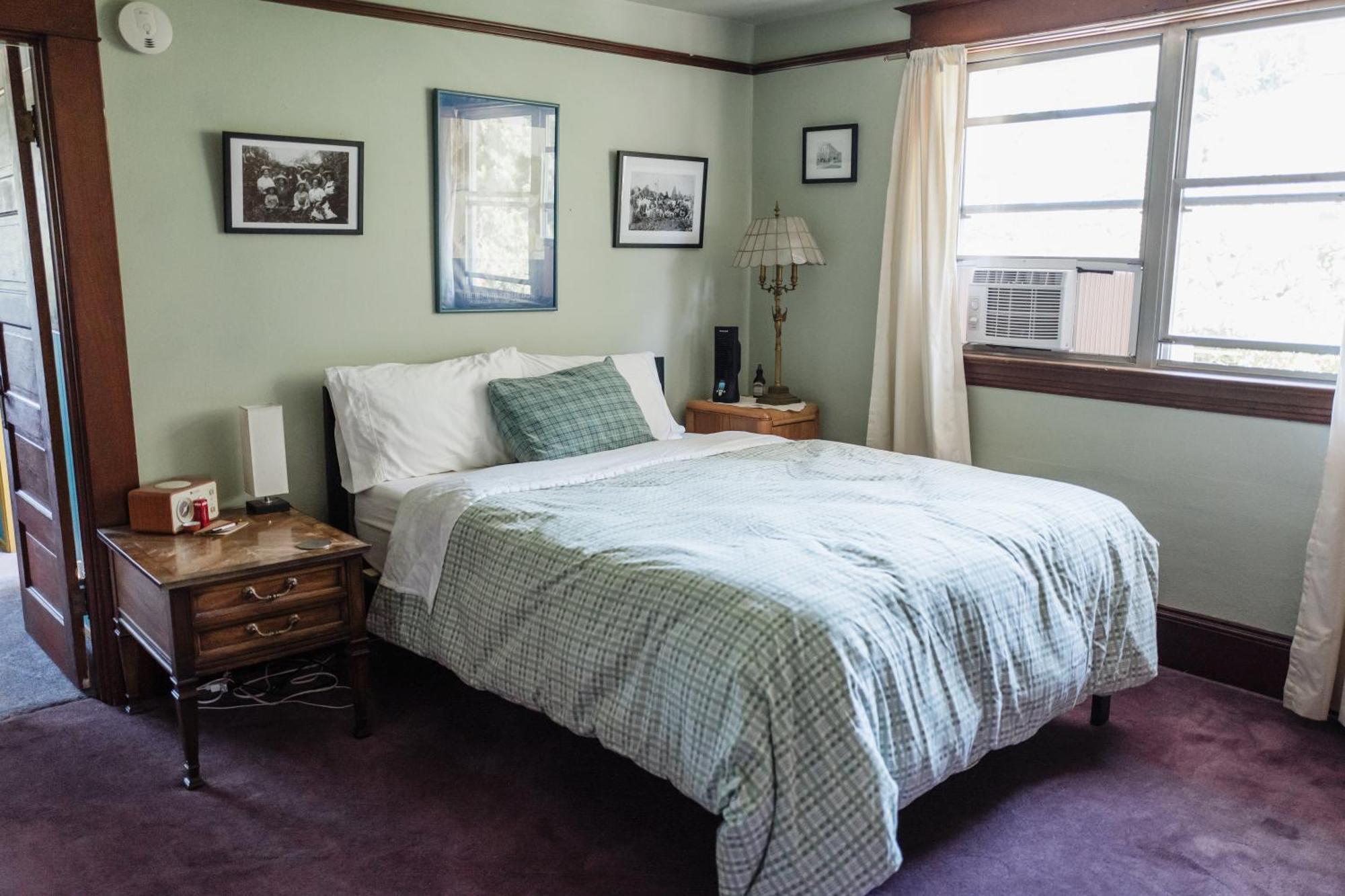 Southeast Portland Comfy & Eclectic Craftsman Home Bagian luar foto